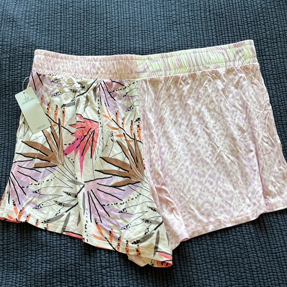 NWT Honeydew very soft button shirt and short pajama set size large - Picture 12 of 14